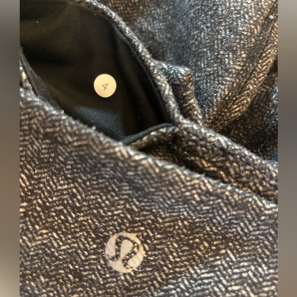 Lululemon•Wunder Under Pant•Herringbone Black / Rose Long 30” Mid Rise•EUC• Sz 4 - Picture 7 of 16